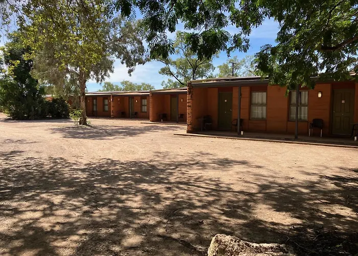Territory Manor Motel & Caravan Park